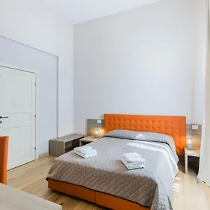 Vrooms All'angolo Del Duomo Bed & Breakfast Florence