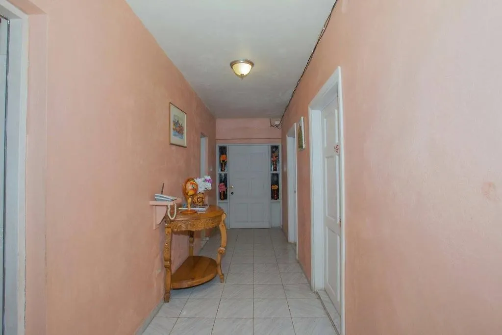 Bed & Breakfast La Belle Maison Milot Samson